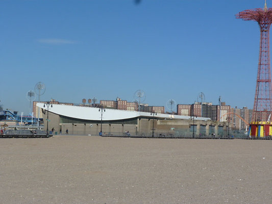 P1420977