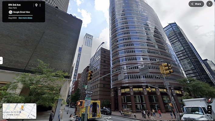 LIPSTICK Building 0005